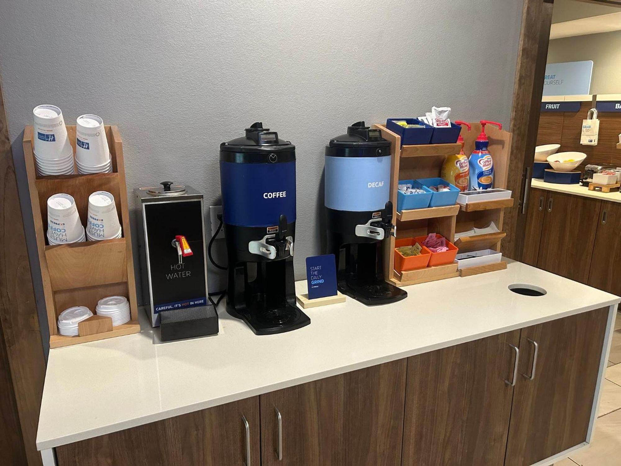 Holiday Inn Express Hotel And Suites Alice By Ihg Extérieur photo