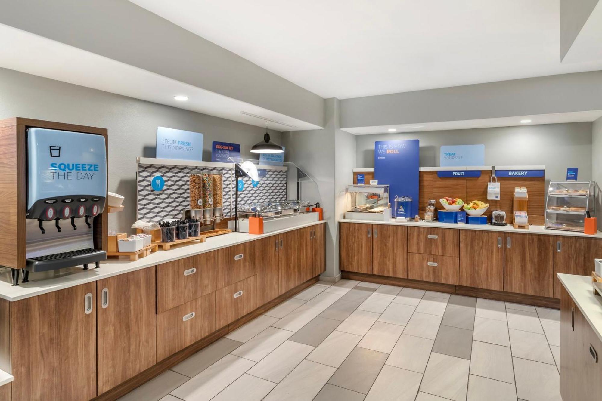Holiday Inn Express Hotel And Suites Alice By Ihg Extérieur photo