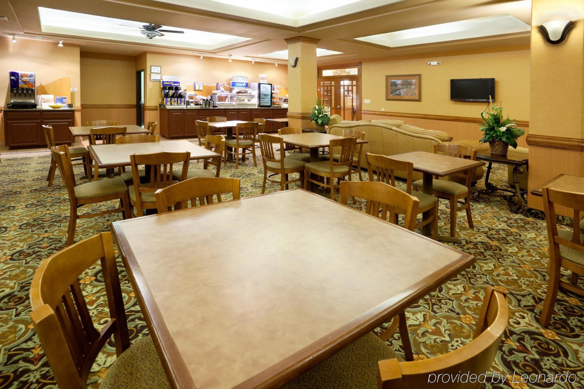 Holiday Inn Express Hotel And Suites Alice By Ihg Extérieur photo
