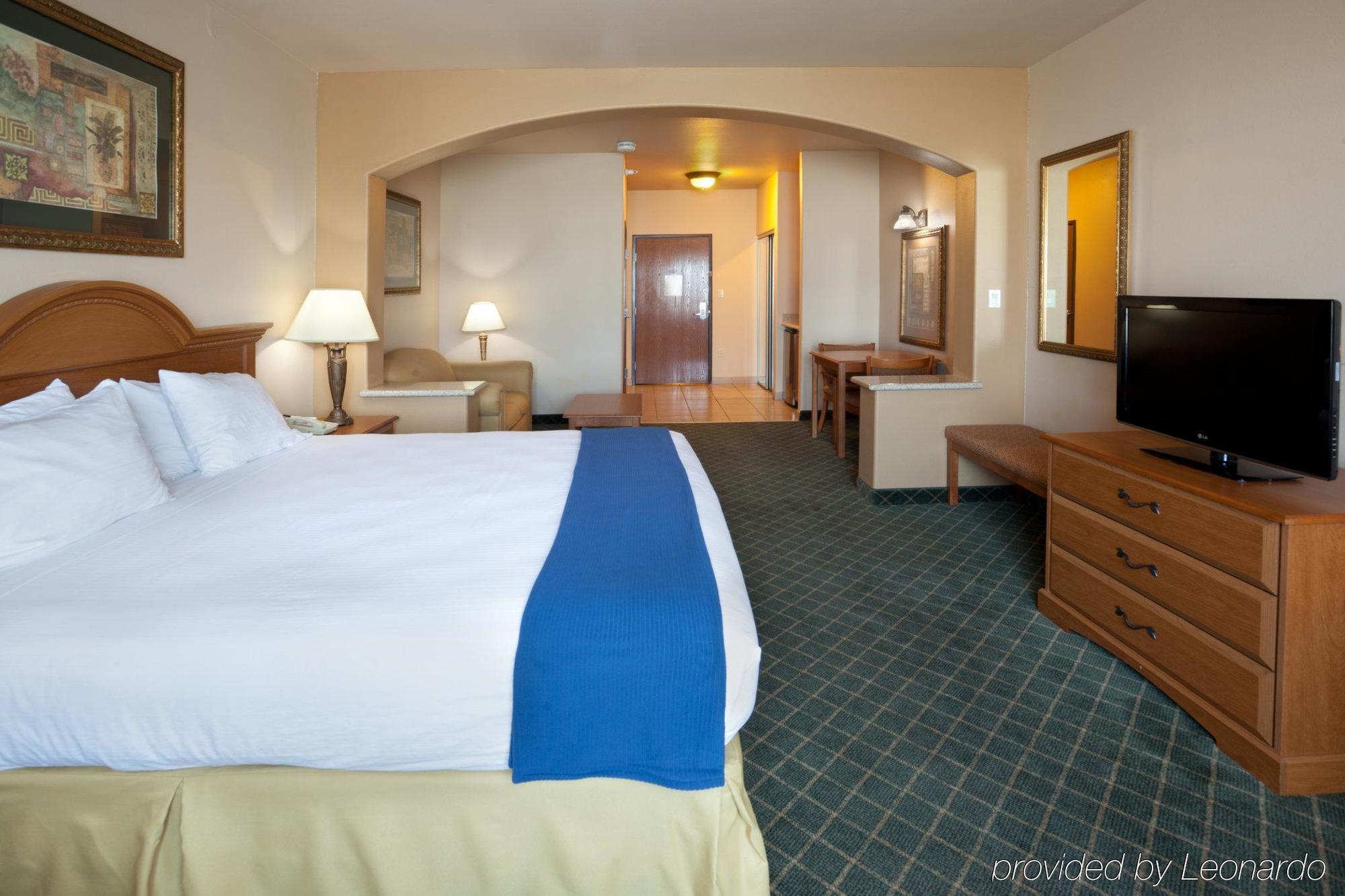 Holiday Inn Express Hotel And Suites Alice By Ihg Extérieur photo