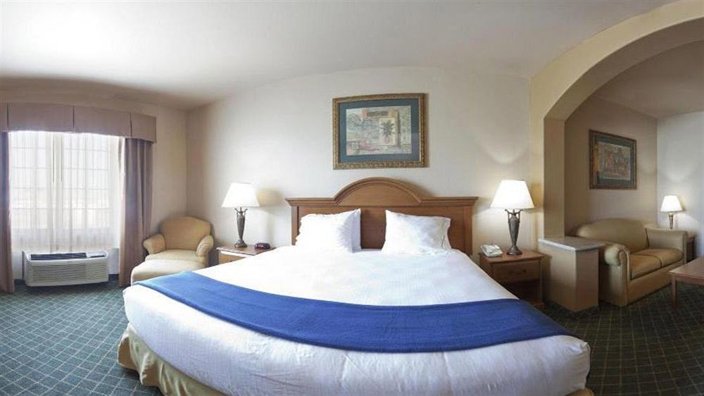 Holiday Inn Express Hotel And Suites Alice By Ihg Extérieur photo
