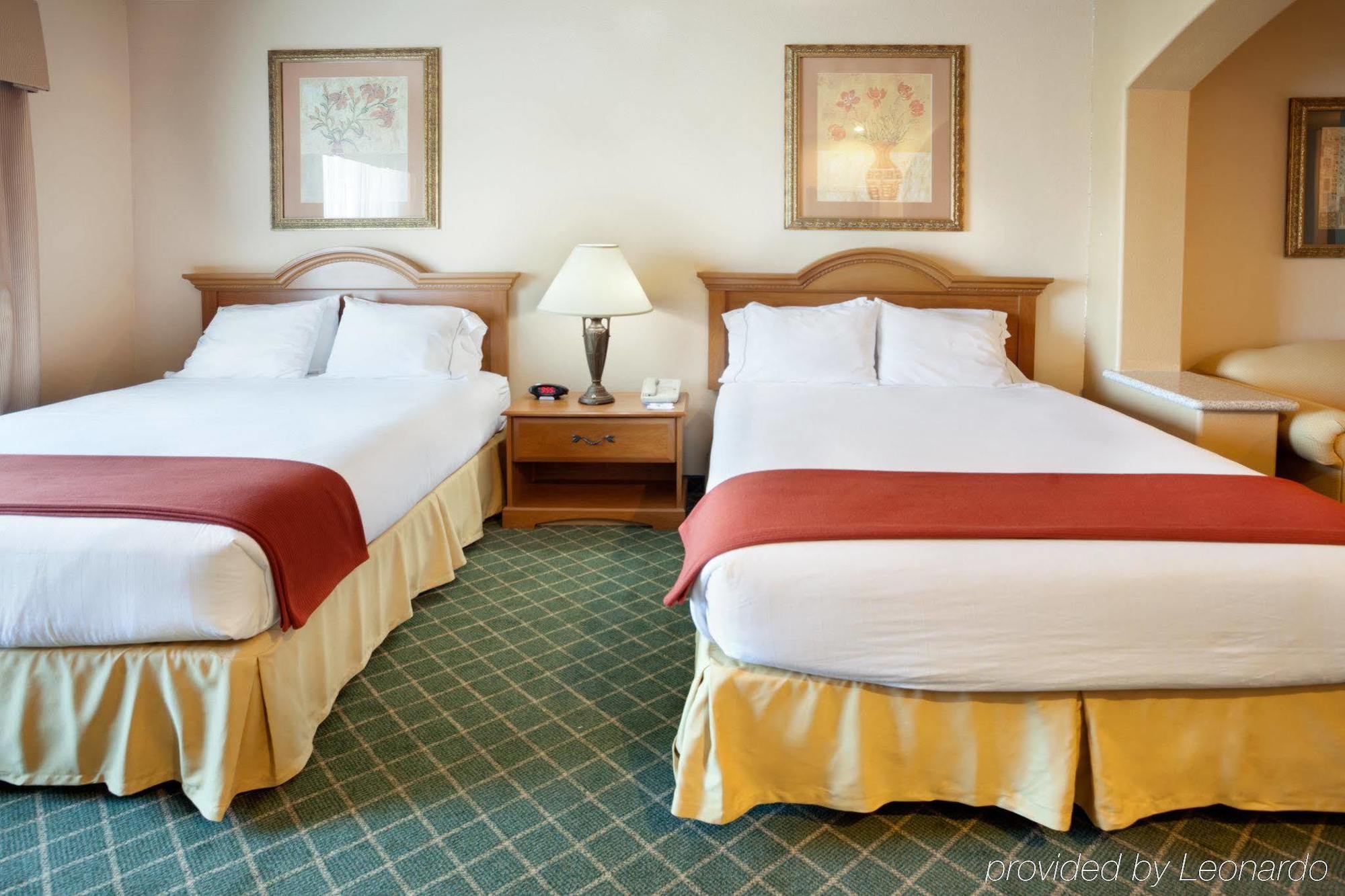 Holiday Inn Express Hotel And Suites Alice By Ihg Chambre photo